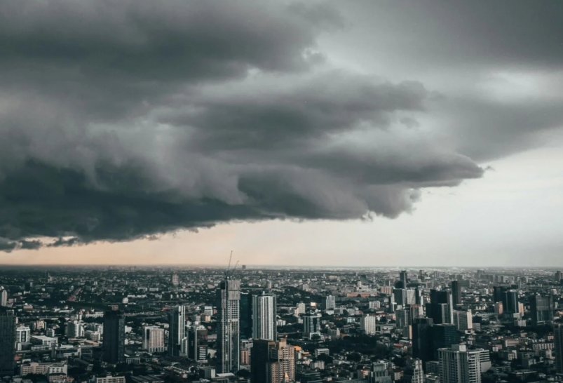 泰国气象局发布夏季风暴警报 46 个府将迎来暴雨冰雹.png